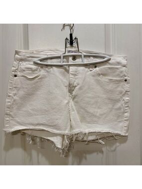 sofia by sofia vergara White Denim Jean Shorts size 12